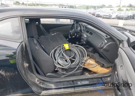 2010 Chevrolet Camaro 1Ls из США, поврежденный, VIN 2G1FE1EV7A9212514